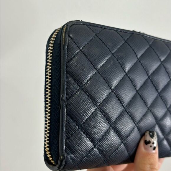 Quilted Prada saffiano leather wallet - Picture 6 of 9